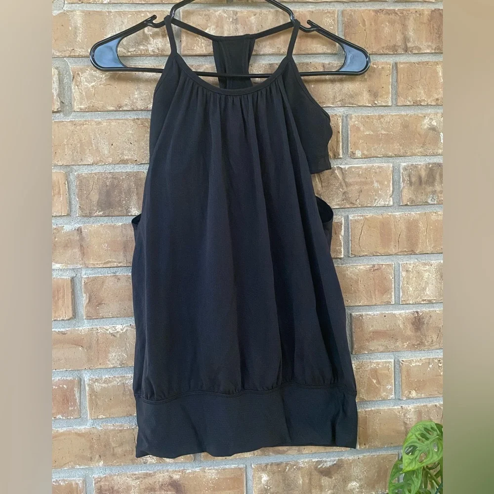 Lululemon No Limit Black Tank Top, Size 4 - Picture 3 of 8